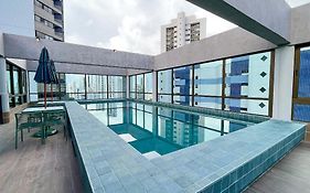Rooftop #806 - Apto em Boa Viagem por Carpediem
